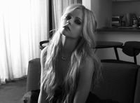 pic for avril lavigne 1920X1408